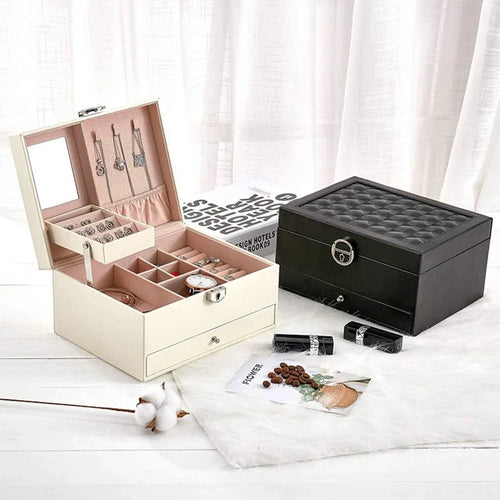 Luxury Velvet Jewelry Box – Compact, Elegant & Travel-Friendly